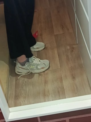 New Balance 530 beige y verde