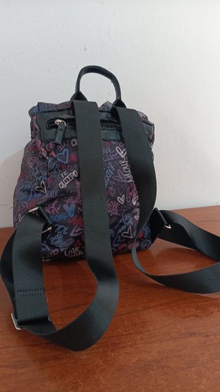 Mochila bolso estampado graffiti
