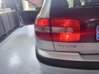 Volvo V40 1.6 ( 77.992 kms )