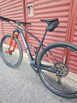 Bicicleta Orbea Alma Carbono