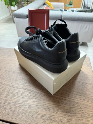 Alexander McQueen Sneakers Nere