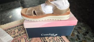 Sandalias doradas Comfort Pies mujer