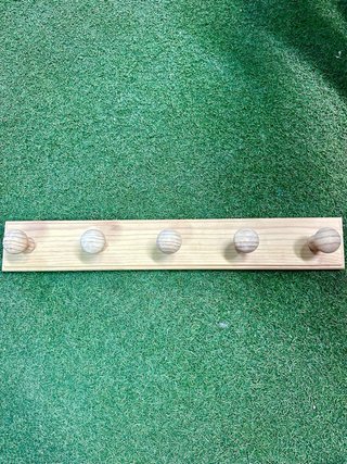Percheros de madera sin barnizar
