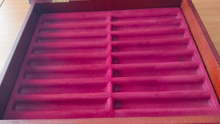 Scatola per penne stilografiche con coperchio in metacrilato