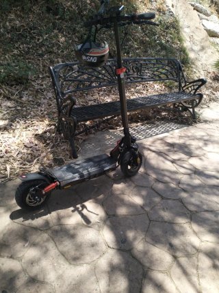 Patinete todoterreno casi nuevo