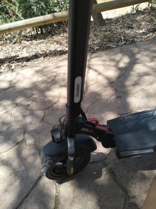 Patinete todoterreno casi nuevo