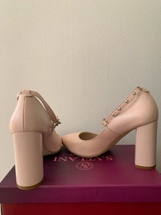 Zapatos de tacón beige/rosa para boda