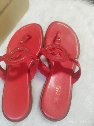 Sandalias Michael Kors Rojas y Doradas