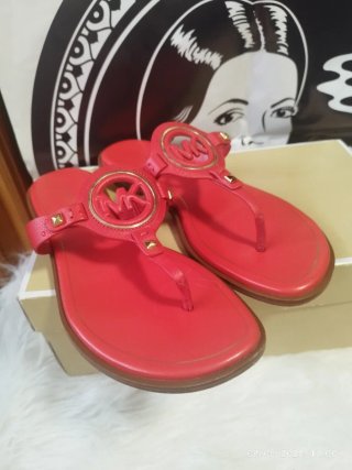 Sandalias Michael Kors Rojas y Doradas