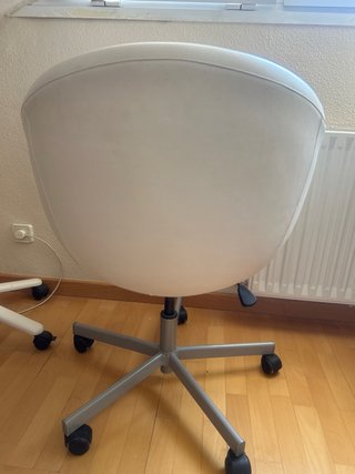 Silla giratoria SKRUVSTA Ikea blanca