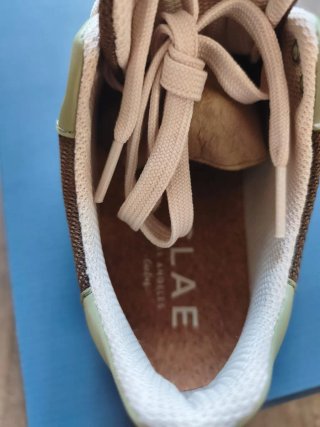 Zapatillas CLAE Mujer.