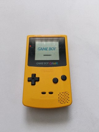 Nintendo Game Boy Color Amarilla