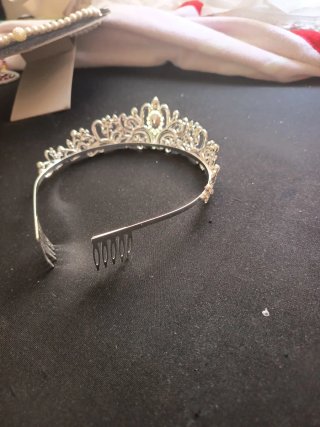 Corona de novia/miss plateada con pedrería