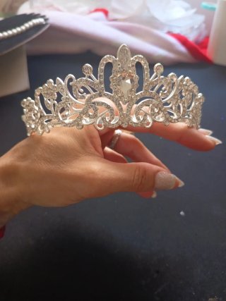 Corona de novia/miss plateada con pedrería