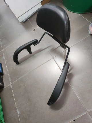 (000481)Respaldo y Asideros Yamaha Xmax