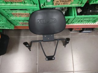 (000481)Respaldo y Asideros Yamaha Xmax