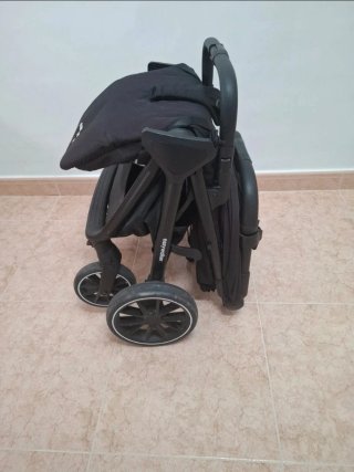Silla de paseo negra