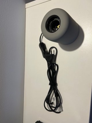 Lámpara de mesa IKEA RÅSEGEL gris