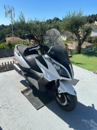 Kymco Super Dink 125i Maxi Scooter