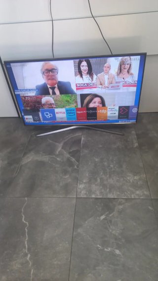 TV Samsung Smart 48 Negra y Plateada
