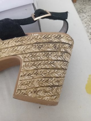 Sandalias cuña alta verano negras