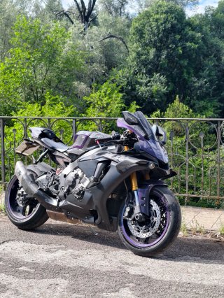 Yamaha R1 2016 - 44.000 km + Extras
