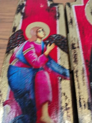 Tríptico religioso madera