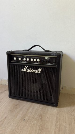 Amplificador Bajo Marshall MB B15