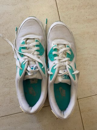 Nike Air Max Blancas y Turquesa