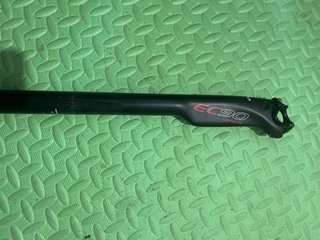 Tija EC90 Carbono