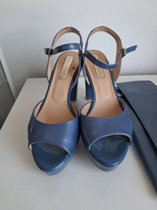 Conjunto Patricia Miller: Zapatos y Bolso Azul