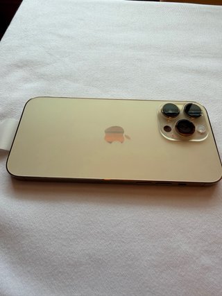 iPhone 14 Pro Max e iPhone 15 Pro Max