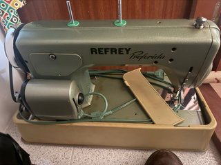 Máquina de coser Refrey Nefertiti 400 verde