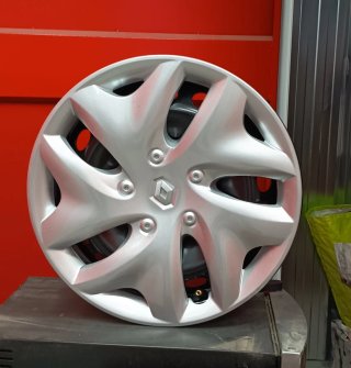 Llantas 15" Hierro con Embellecedor Renault nuevas