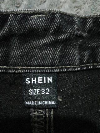 Falda pantalón vaquera negra botones