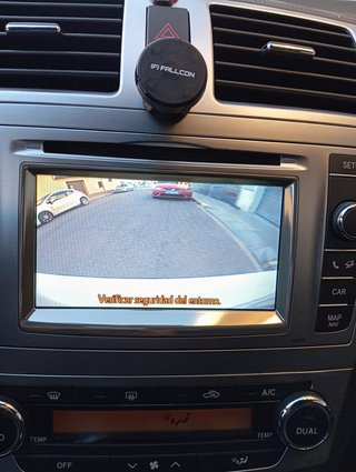 Toyota Avensis 2013