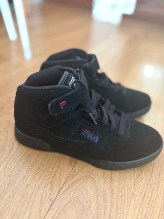 Zapatillas Fila Negras Media Caña