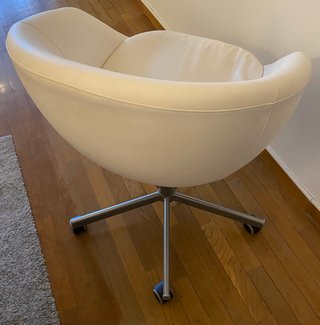Silla de oficina giratoria con ruedas