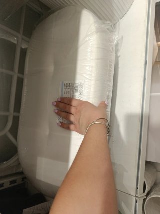 Puf blanco de plástico