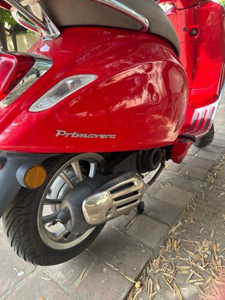 Vespa Primavera 50 Roja