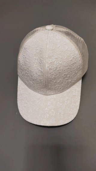 Gorra beige transpirable