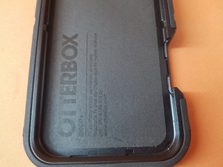Funda OtterBox Defender MagSafe iPhone 16 Pro