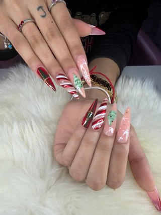 Manicurista con experiencia
