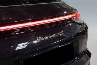 Porsche Panamera 4S E-Hybrid 2024