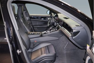 Porsche Panamera 4S E-Hybrid 2024