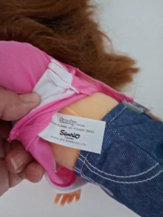 Muñeca Hello Kitty rosa y vaqueros