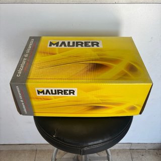 Botas de seguridad marrones y negras