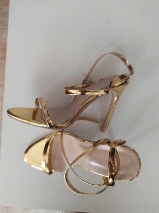 Sandalias doradas talla 38