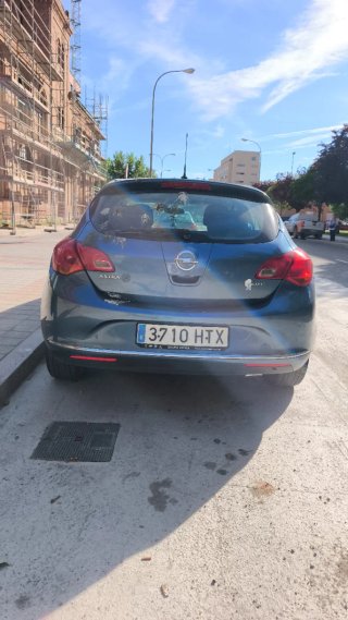 Opel Astra 2013
