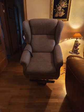 Sillón relax eléctrico orejero tapizado